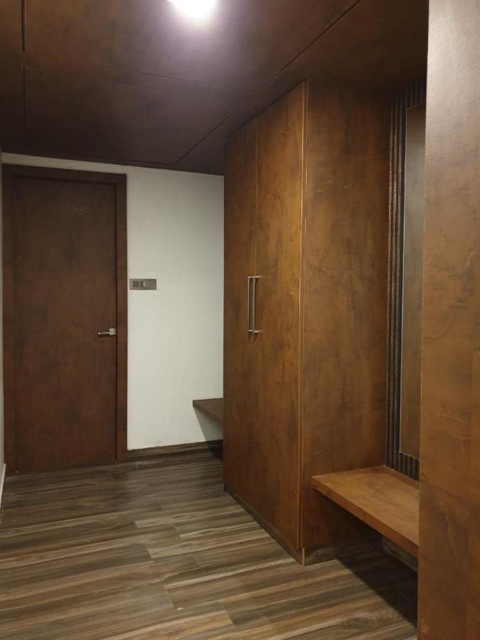 D Wayfarer Inn Resort 에로드 외부 사진